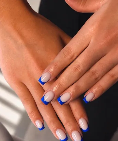 Beispiel für einfaches Nageldesign bei RONÉA Studio